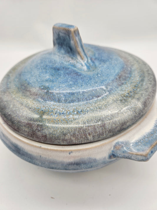 Serving bowl with Lid